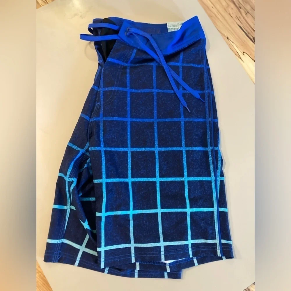Old navy California Geometric swim shorts men’s size 34 blue NWT